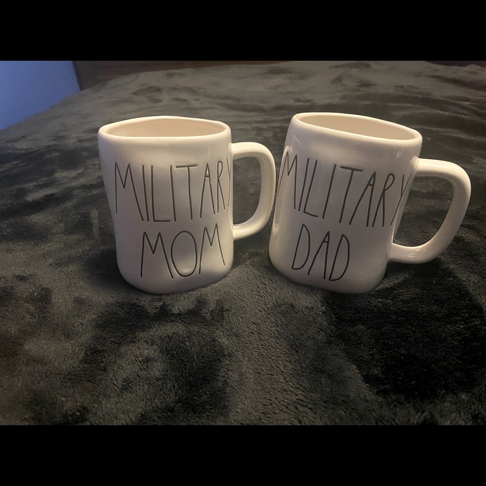 Rae Dunn mugs